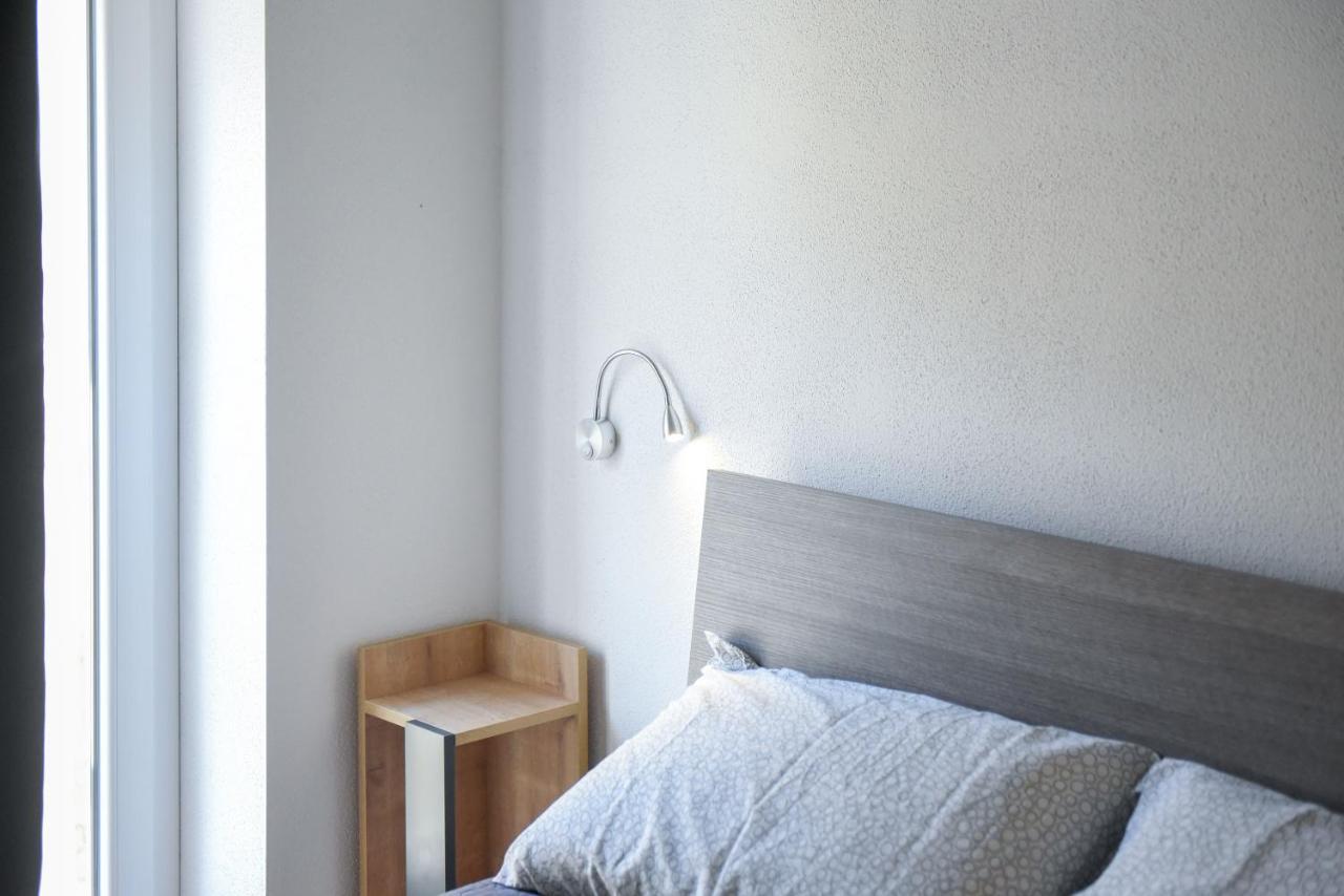 Tatta & Nanna Rooms Ольена Экстерьер фото
